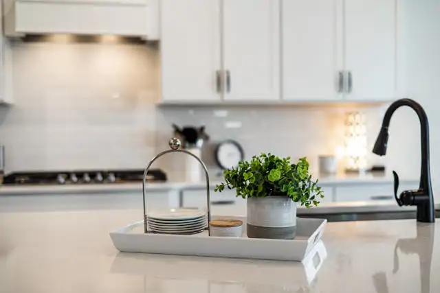 10 Simple Minimalist Habits for a Calm Home